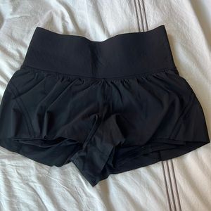 Lulu Running Shorts 2.5” inseam high rise
